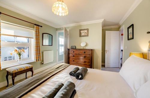 Hingham House | 3 Bed in Hingham oc-m29945