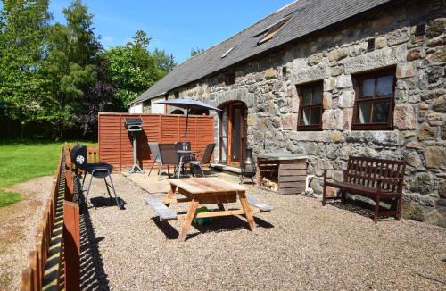 Huntly House | 3 Bed in Huntly 57368