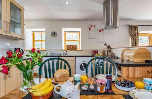 Huntly House | 3 Bed in Huntly 57368