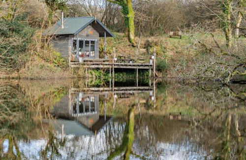 Crynant House | 3 Bed in Ilston 93942