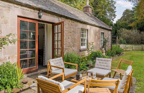 Kirriemuir House | 3 Bed in Kirriemuir 96317