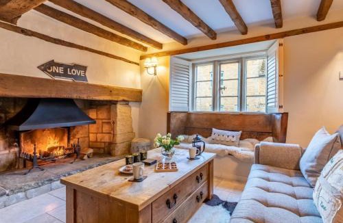 Longborough House | 3 Bed in Lower Swell 49965