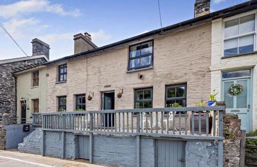 Machynlleth Apartment | 3 Bed in Machynlleth oc-bow43