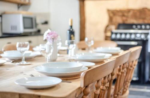 Ash Mill House | 3 Bed in Meshaw oc-d29056