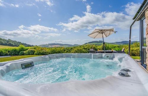 Cupar House | 3 Bed in Newburgh oc-h32592