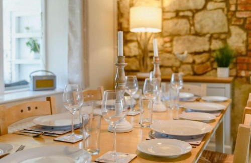 Newport House | 3 Bed in Newport oc-88107