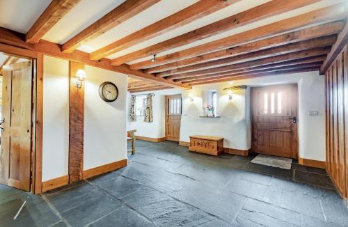 Ambleside House | 3 Bed in Outgate oc-gl018