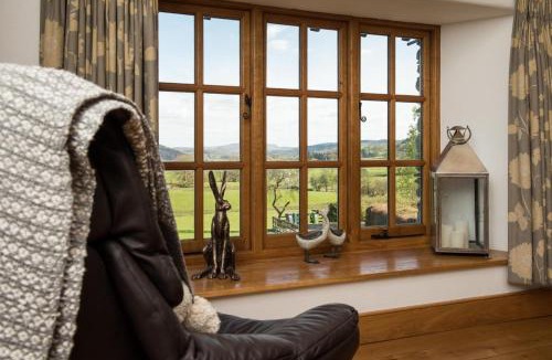 Ambleside House | 3 Bed in Outgate oc-gl018