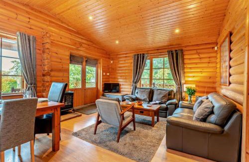 Walston House | 3 Bed in Peebles LK15M