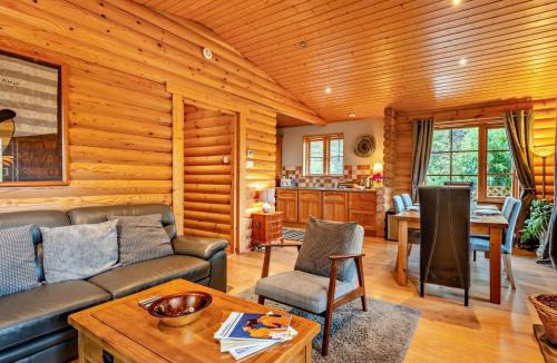 Walston House | 3 Bed in Peebles LK15M