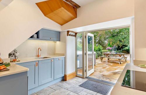 Settle House | 3 Bed in Settle oc-76650