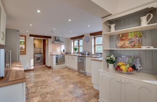 South Molton House | 3 Bed in South Molton oc-millba