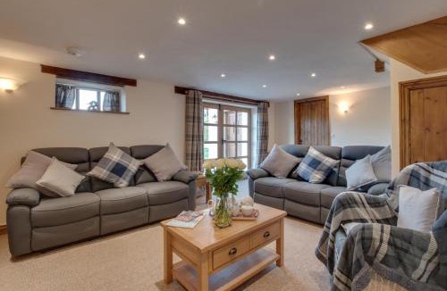 South Molton House | 3 Bed in South Molton oc-millba