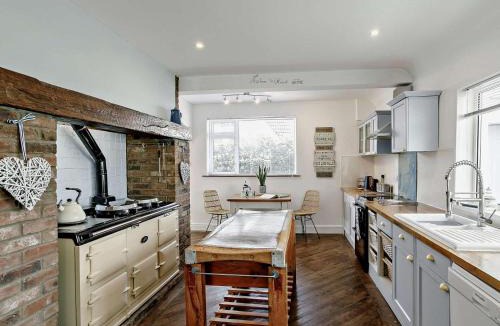 Sandilands House | 3 Bed in Sutton on Sea SEALC