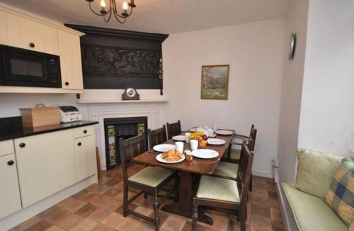 Talaton House | 3 Bed in Talaton HARRI