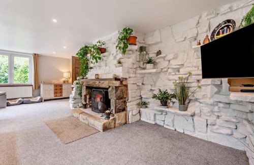 Romsey House | 3 Bed in Timsbury oc-h29584