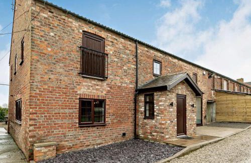 Alne House | 3 Bed in Tollerton 87290