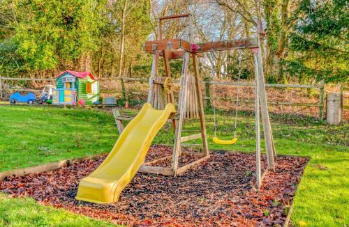 Wareham House | 3 Bed in Trigon 76648