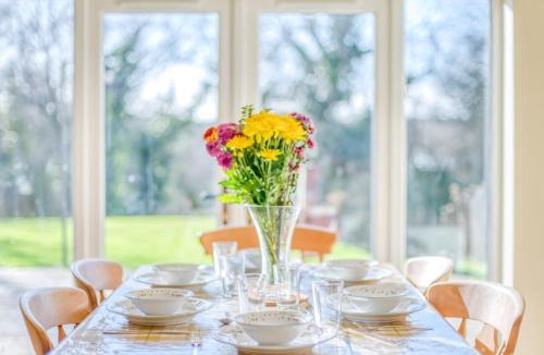 Wareham House | 3 Bed in Trigon 76648