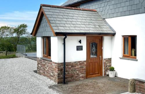 Brazzacott House | 3 Bed in Whitstone oc-l29237