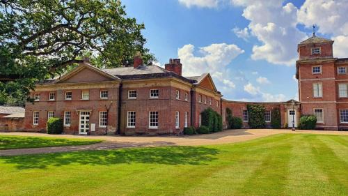 Wymondham Apartment | 3 Bed in Wymondham oc-t30596