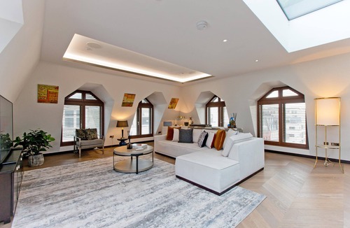 Soho Apartment | 3-bed Penthouse