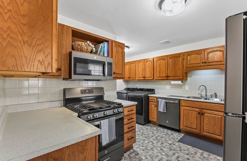 Bloomington House | 3 Bed Ranch In Great Neighborhood