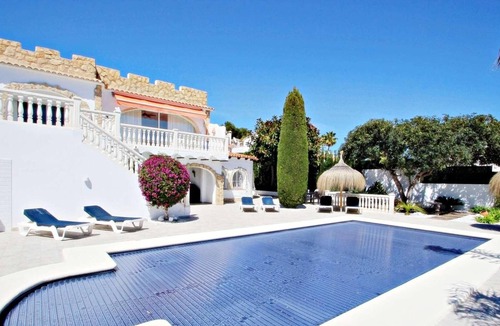San Jaime Villa | 3 bed remodelled villa a short drive to the beach