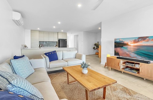 Batemans Bay Apartment | 3-Bed: Riverfront Alfresco Dining & Rooftop Pool