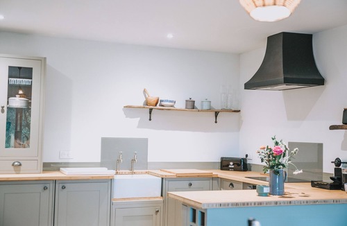 Couze-et-Saint-Front House | 3 Bed - Sleeps 6 - Pool - Parking - Pet Friendly