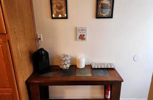 Vestal House | 3-Bed Southern Tier Gem: Large Eat-In Kitchen + Huge Deck — Centrally Located!