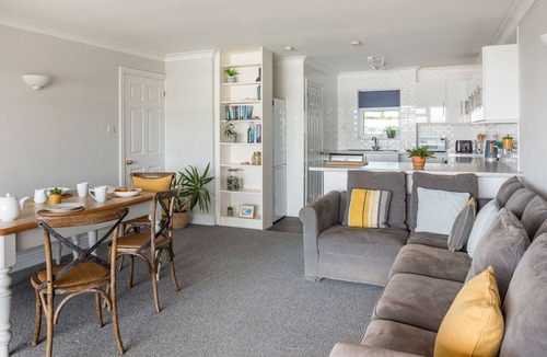 Bigbury-on-Sea Apartment | 3 bed | stunning sea views & private beach access