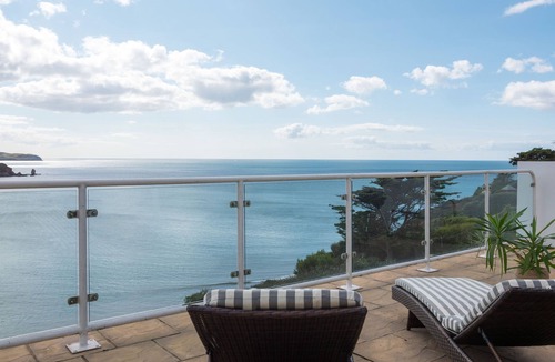 Bigbury-on-Sea Apartment | 3 bed | stunning sea views & private beach access