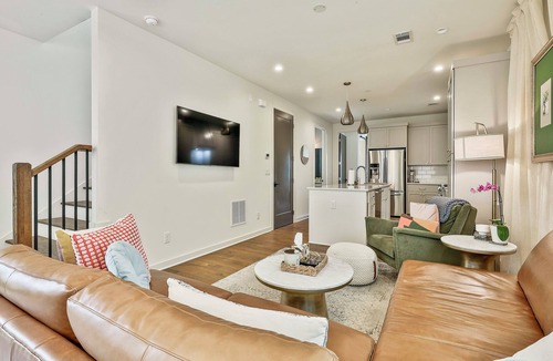 Fayetteville House | 3 bed Trilith Cottage. Walk to Shops. 0.5 Miles to US Soccer HQ. World Cup Stay