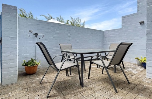 Batemans Bay Apartment | 3-Bed with Alfresco Dining & Pool in Batemans Bay