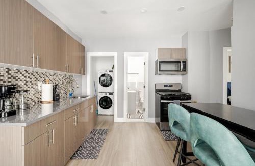 Black Rock Historic District Apartment | 3 Bedrm Apt at Black Rock Suites