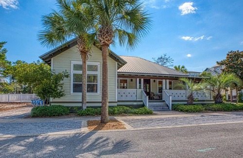 Seacrest Beach House | 3 bedrm retreat w/wrap around porch & walking distance to Rosemary & Alys Beach