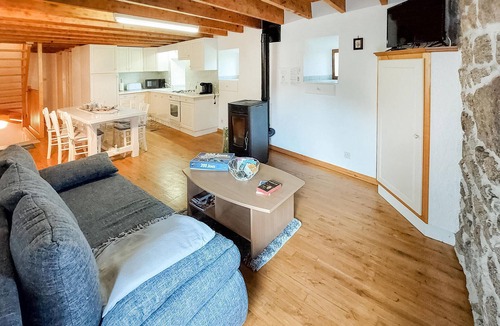 Essertines-en-Chatelneuf House | 3 bedroom cozy home in Essertines-en-Châtelne