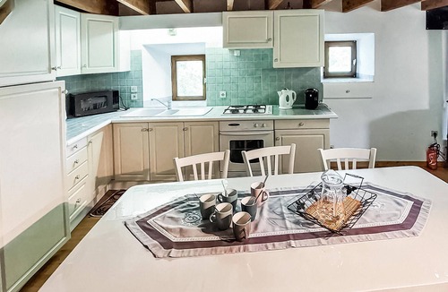 Essertines-en-Chatelneuf House | 3 bedroom cozy home in Essertines-en-Châtelne