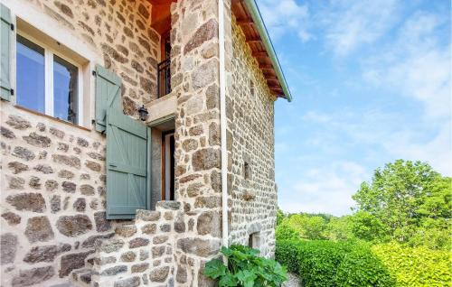 Essertines-en-Chatelneuf House | 3 Bedroom Cozy Home In Essertines-En-Châtelne