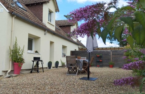 Saint-Julien-de-Chedon House | 3-bedroom gîte