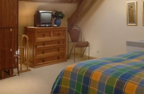 Saint-Ouen-La-Rouerie Other | 3 Bedroom. Sleeps 8. Large outdoor pool. 30 minutes from Mont Saint Michel.