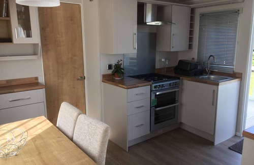 Shanklin Cabin | 3 bedroom ensuite caravan