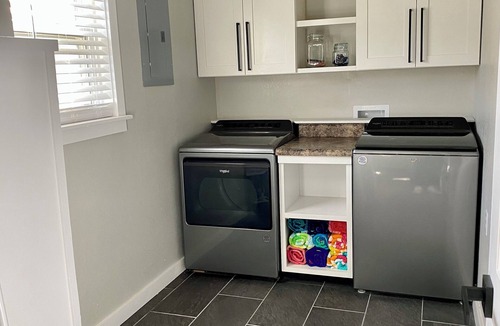 Marshall House | 3-bedroom 1 bath.Fenced private backyard inground swimming pool. Covered patio