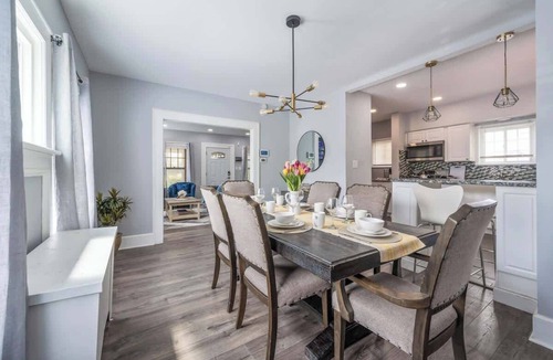 Irvington House | 3 bedroom 1 bath house-Free Parking-10 min to EWR.