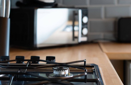 Wythenshawe House | 3 Bedroom, 1 Bathroom Apartment with Parking