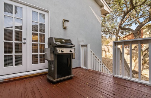 North Cat Mountain Condo | 3 Bedroom, 2 &1/2 Bath Condominium Executive lease-short and long-term options.