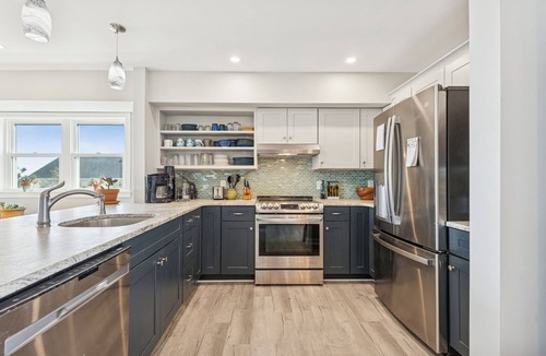 Anglesea Condo | 3 Bedroom 2.5 Bathroom Condo