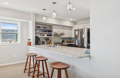 Anglesea Condo | 3 Bedroom 2.5 Bathroom Condo