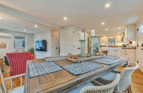 Ocean Park House | 3 Bedroom 2 bath spacious beach house - 2nd house in from the beach!